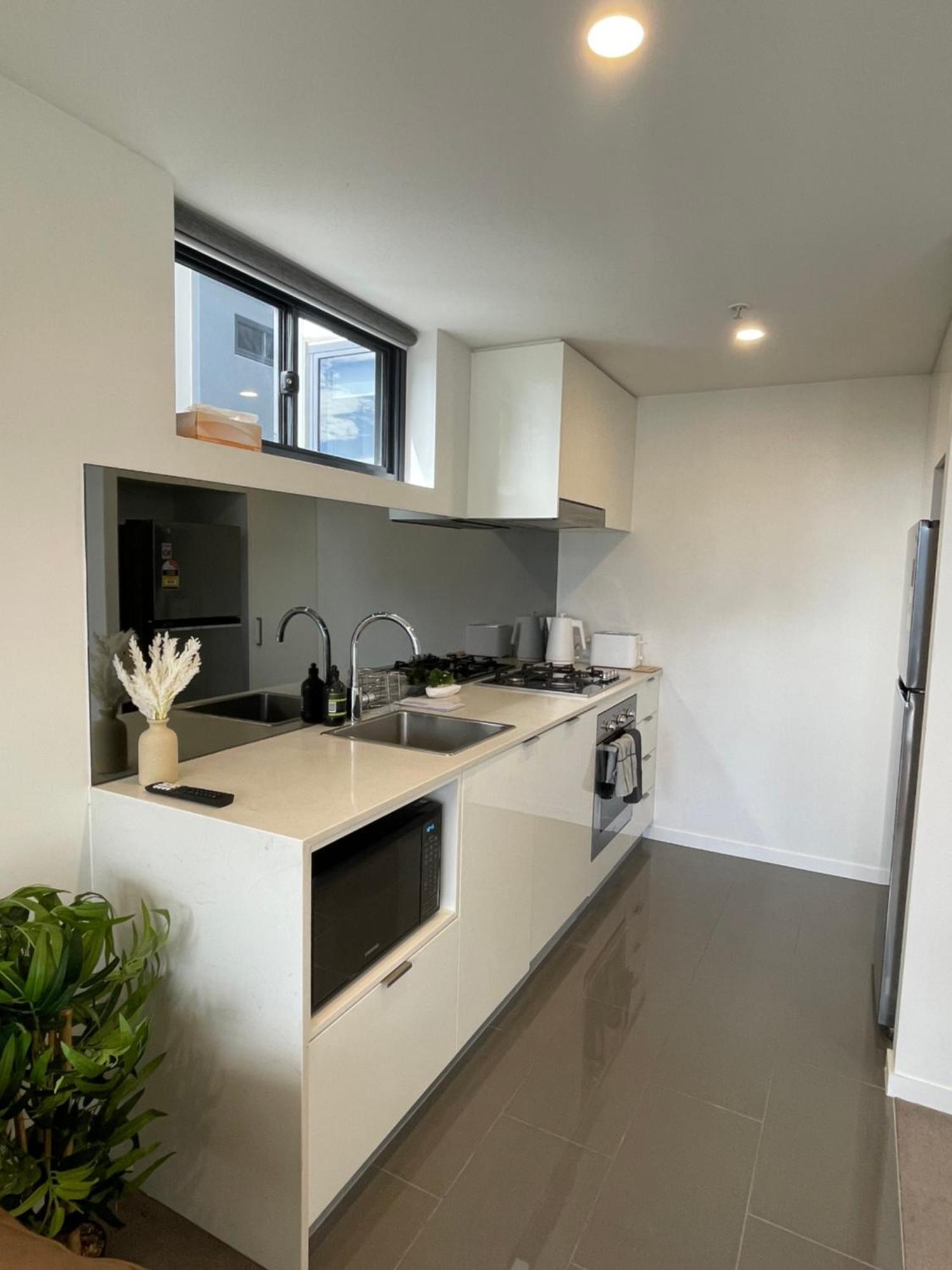Apartment Views And Vibes - Free Parking - Great Location! Brisbane
