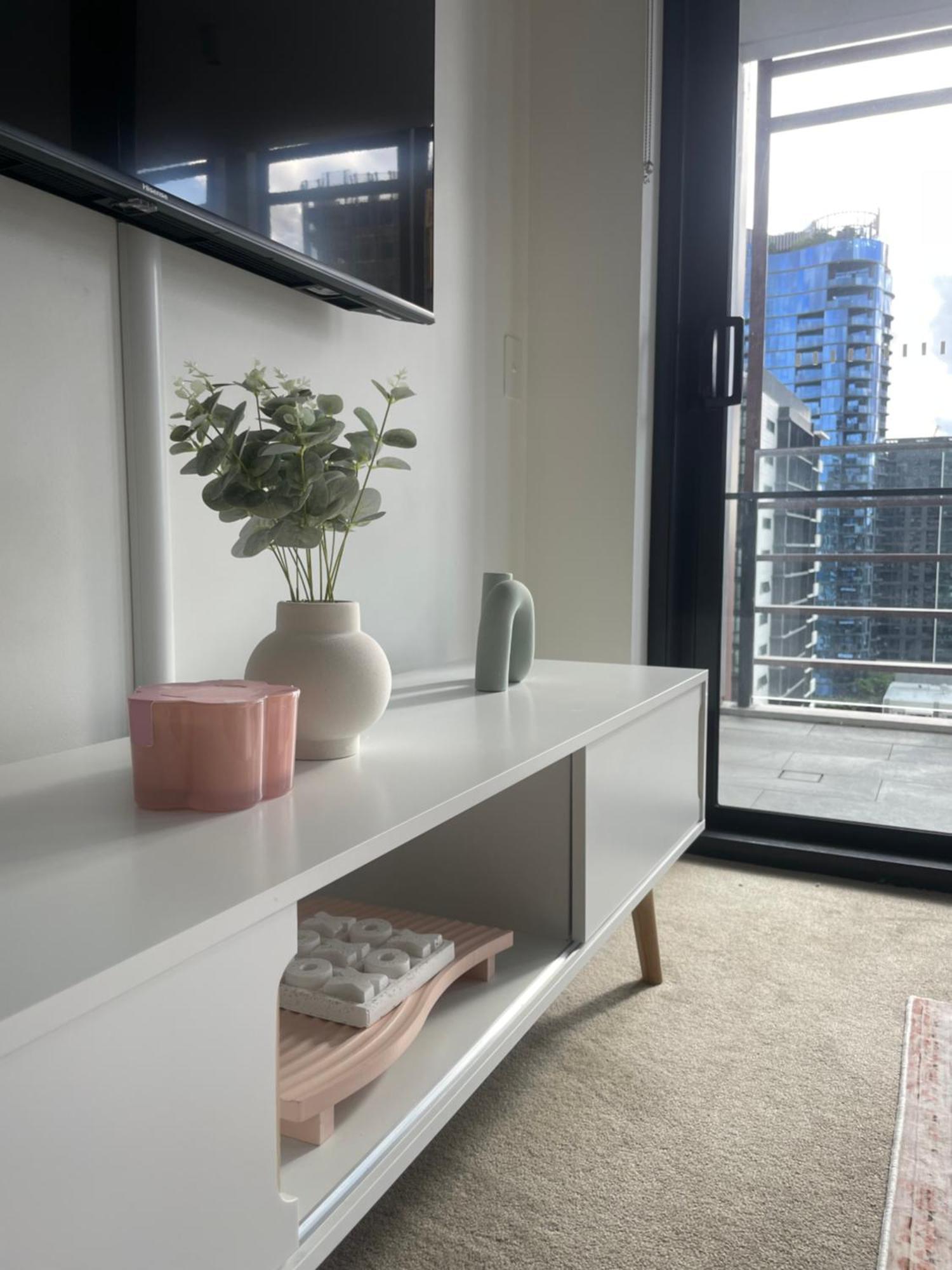 Views And Vibes - Free Parking - Great Location! Apartment Brisbane